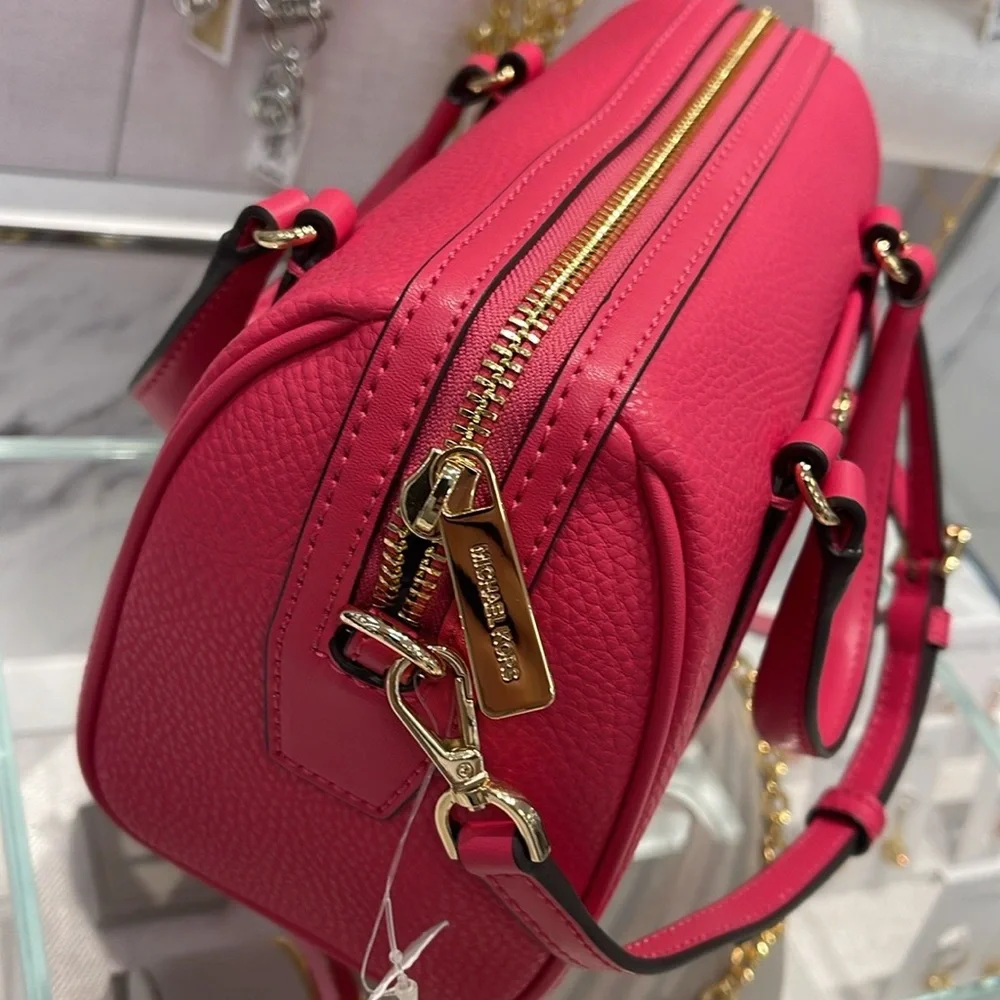 Michael Kors Travel Small Duffle Leather Crossbody Satchel Electric Pink
NWT - Picture 15 of 16